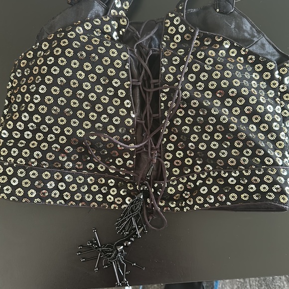 Lehenga Choli - Picture 4 of 7